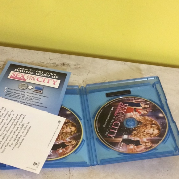 Sex in the City trivia game and #1 blue-ray movie - Picture 10 of 12